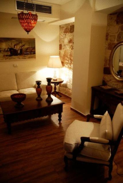 Korina Gallery Hotel Вати Экстерьер фото
