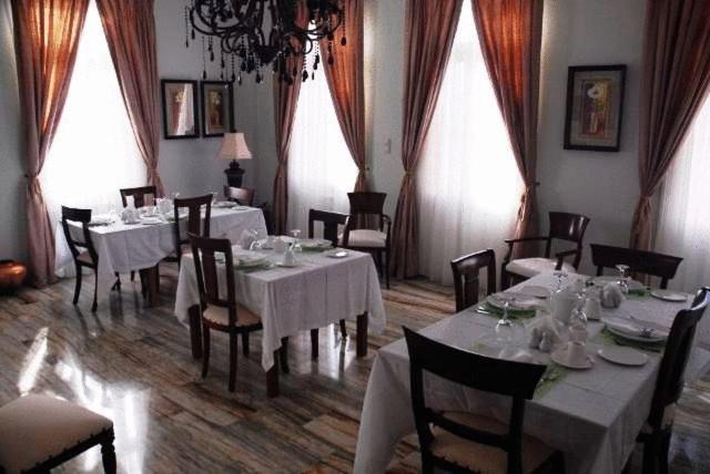 Korina Gallery Hotel Вати Экстерьер фото