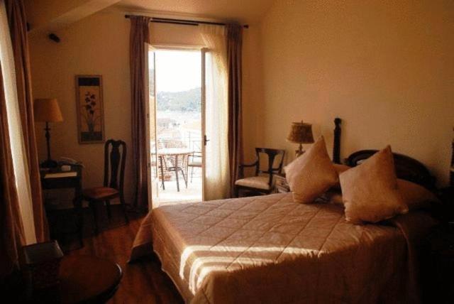 Korina Gallery Hotel Вати Номер фото